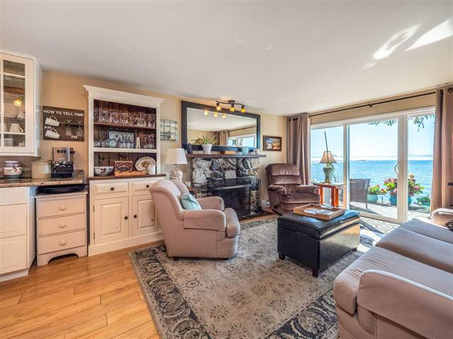 6837-6839 Sunshine Coast Hwy