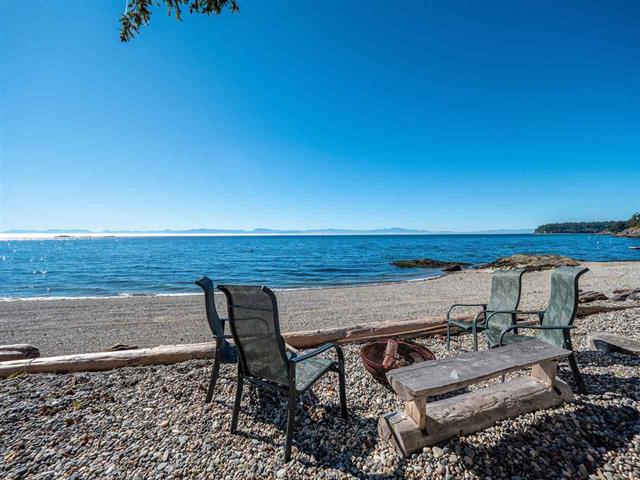 6837-6839 Sunshine Coast Hwy