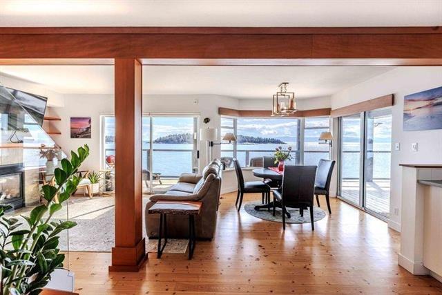 6643 Sunshine Coast Highway