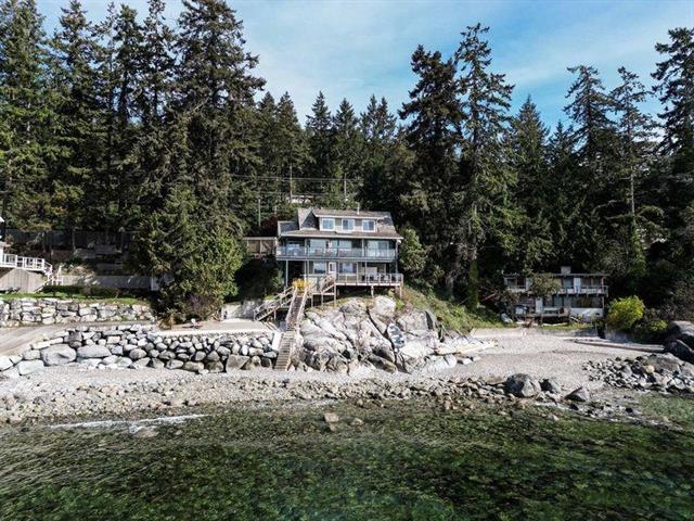 6643 Sunshine Coast Highway