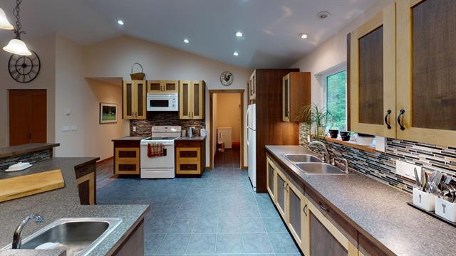6139 Reeves Road