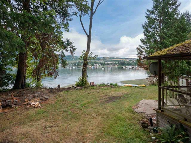 5888 Reef Road