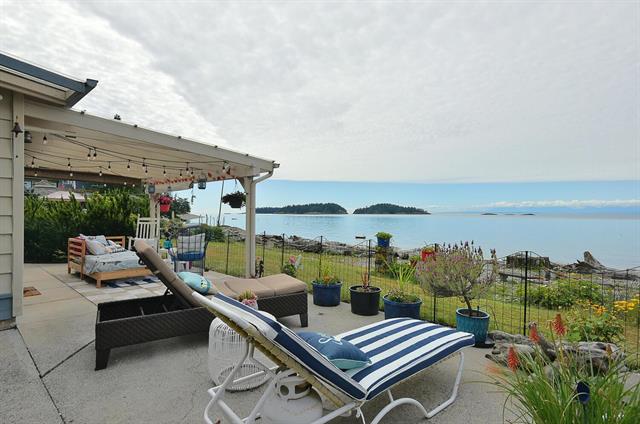 6879 Sunshine Coast Highway