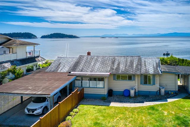 6879 Sunshine Coast Highway