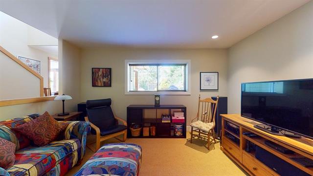 5740 Nickerson Road
