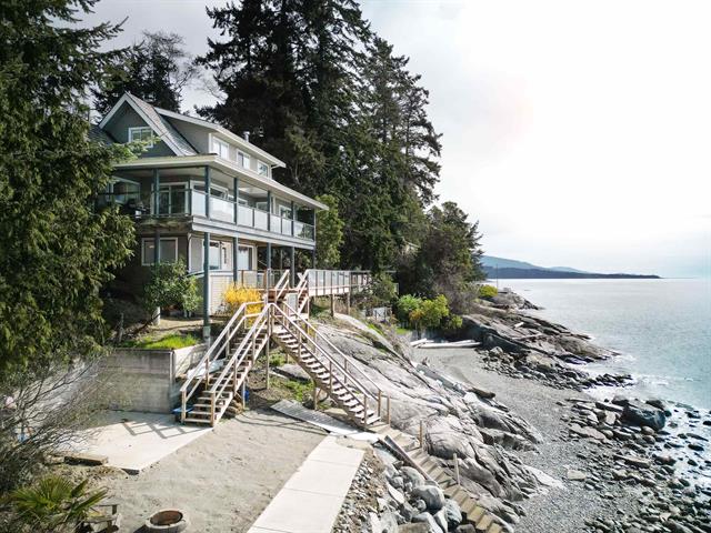 6643 Sunshine Coast Highway
