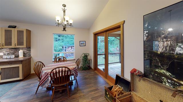 6139 Reeves Road
