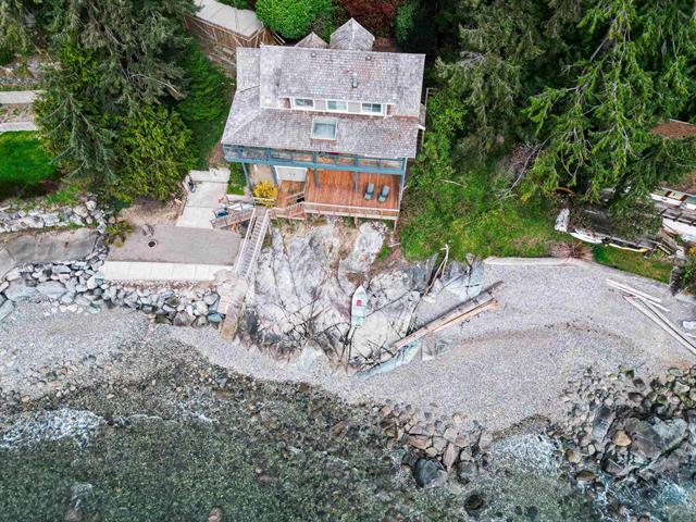 6643 Sunshine Coast Highway