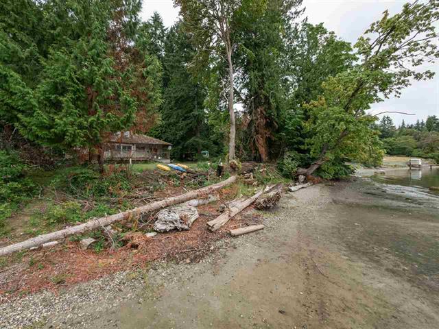 5888 Reef Road