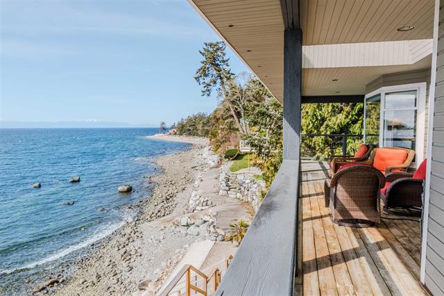 6643 Sunshine Coast Highway