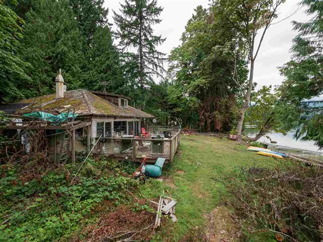 5888 Reef Road