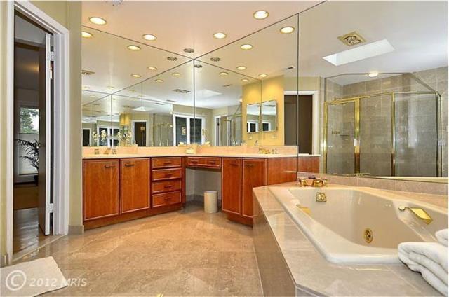 6129 Shady Oak Lane