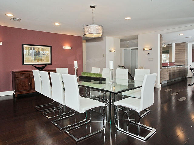 565 Upper Boulevard