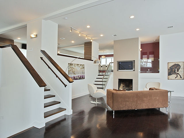 565 Upper Boulevard