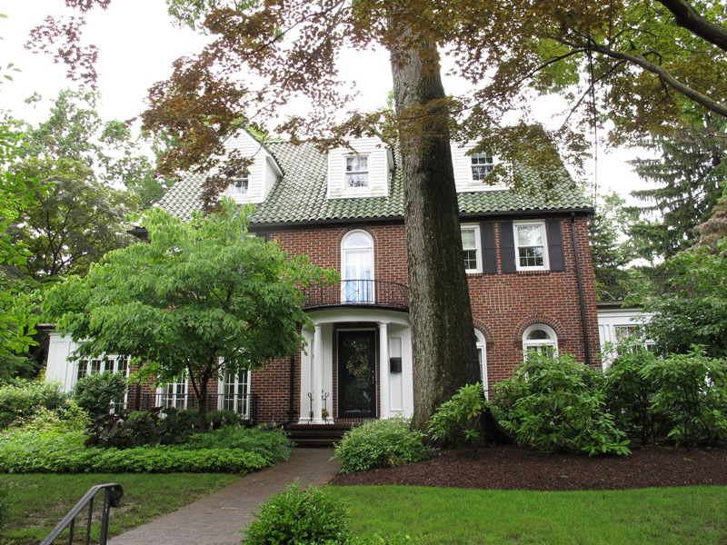 862 HIllcrest Road