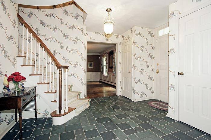 5 Denison Drive