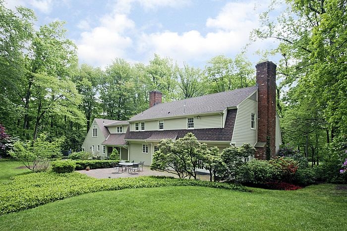 5 Denison Drive