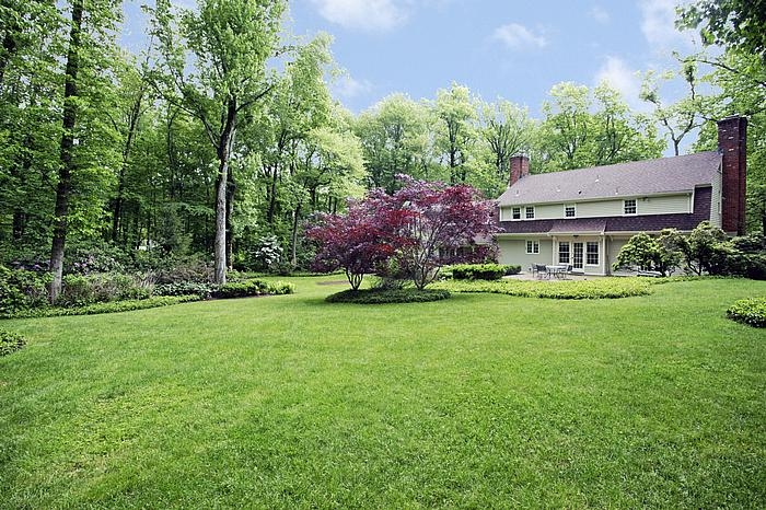 5 Denison Drive