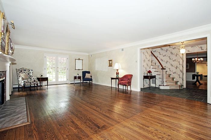 5 Denison Drive