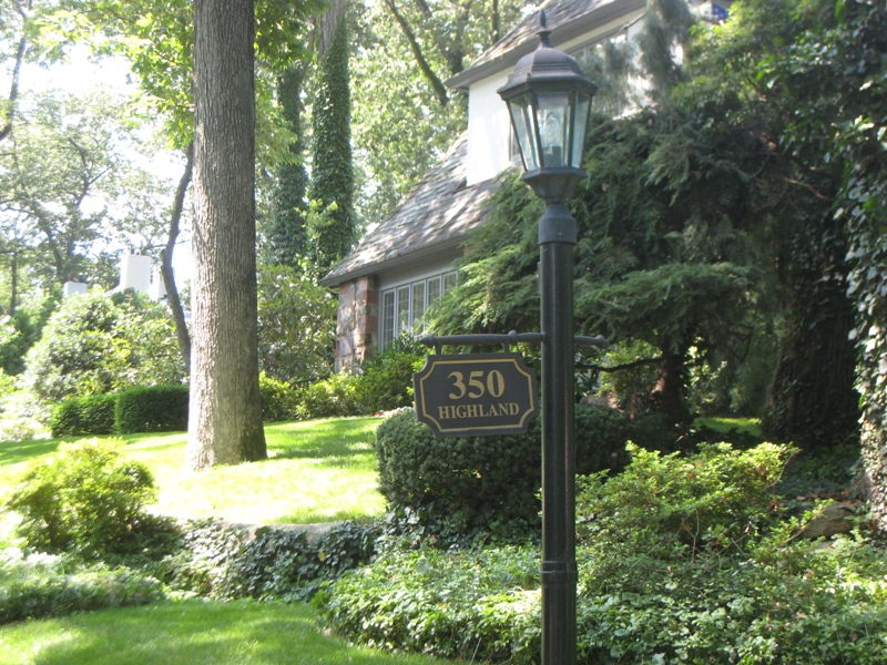 350 Highlands Avenue