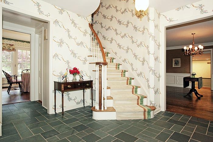 5 Denison Drive