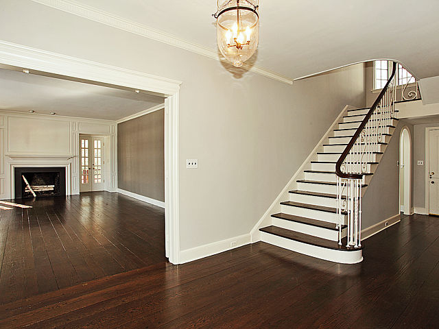 500 Knollwood Road