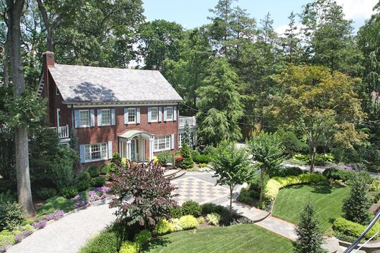 69 Valley View Avenue
