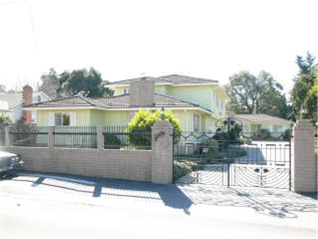 264  WEST OAKWOOD