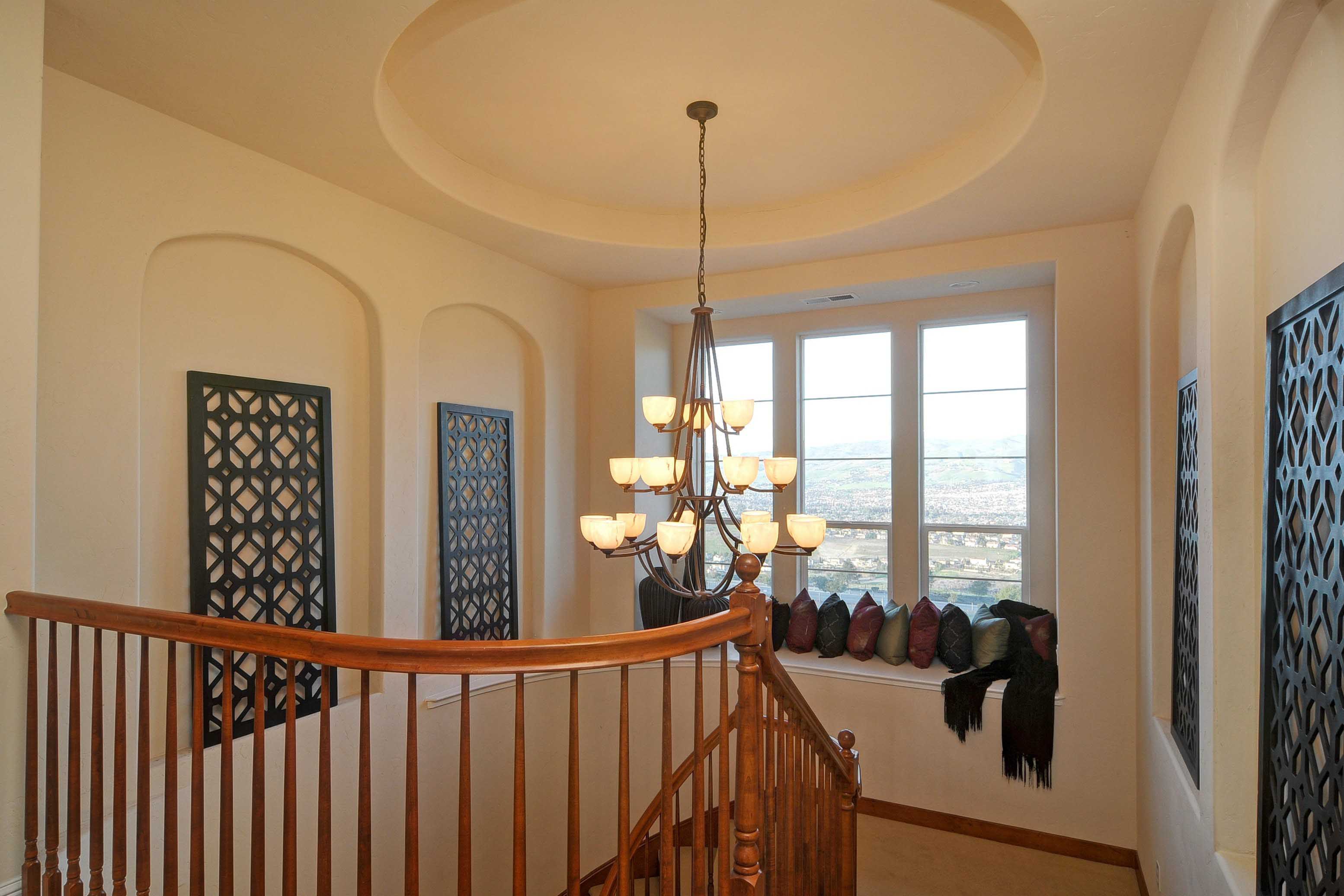 4628 Hill Top View Lane