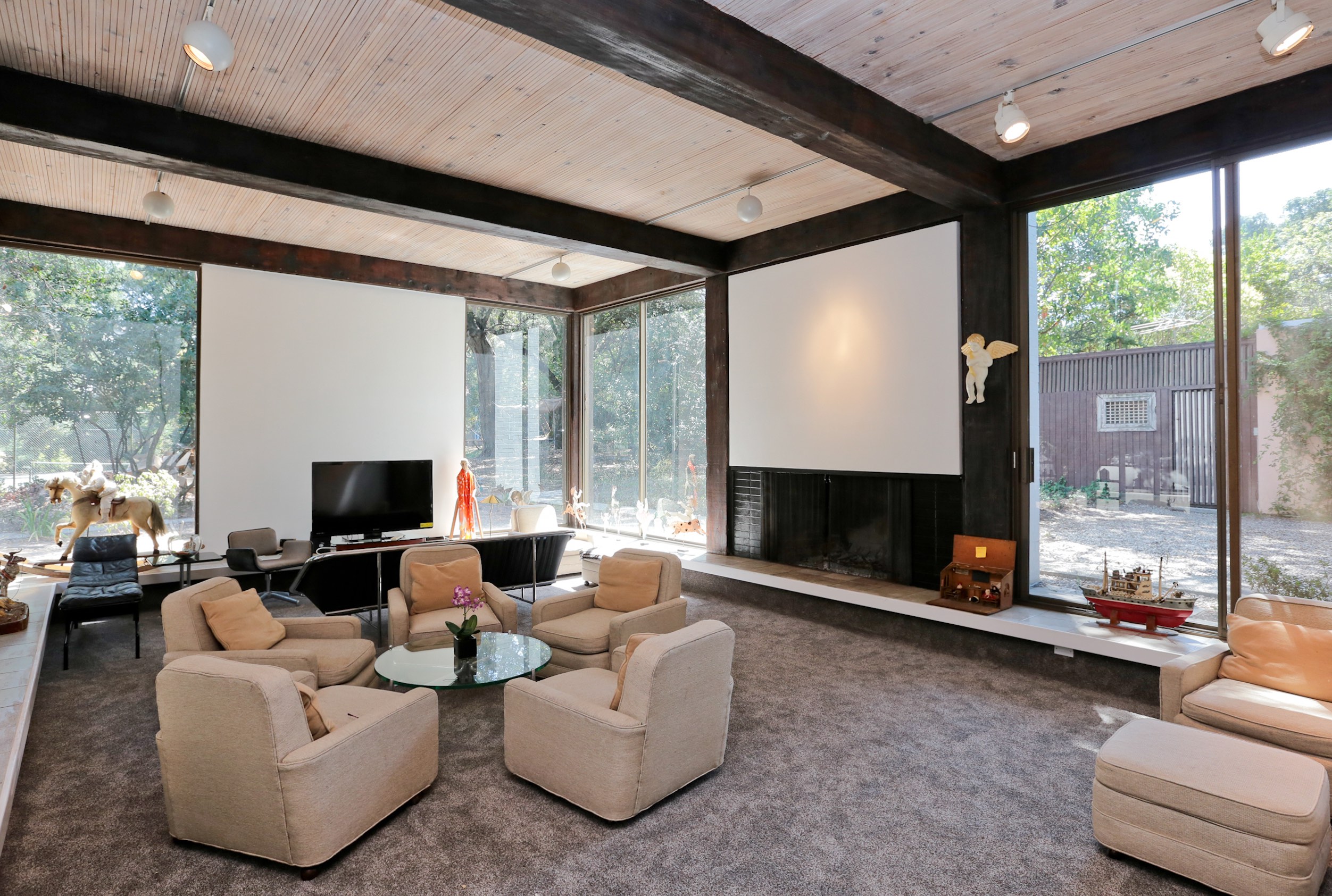 568 Mountain Home Road