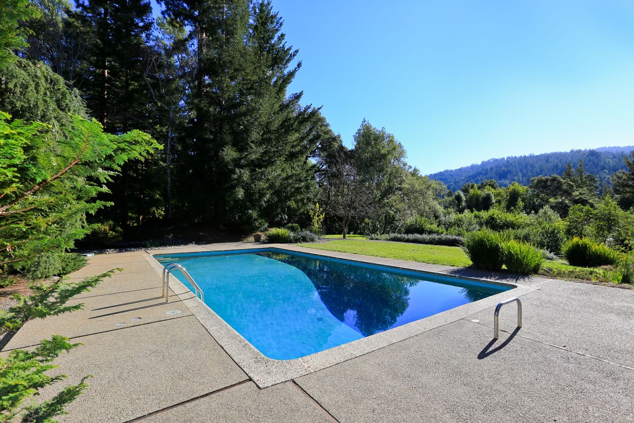 245 Mountain Wood Lane