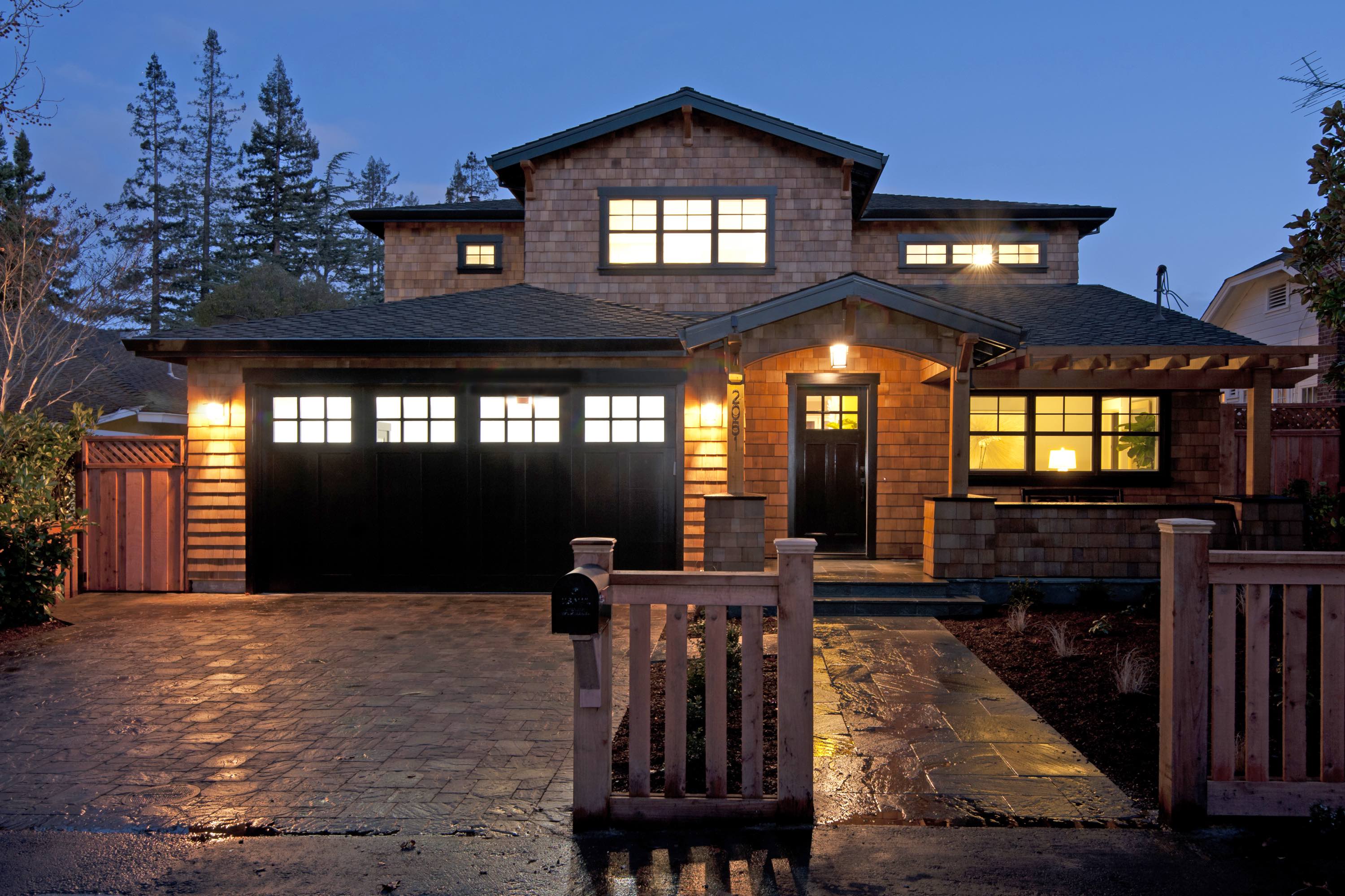 2051 Valparaiso Ave.