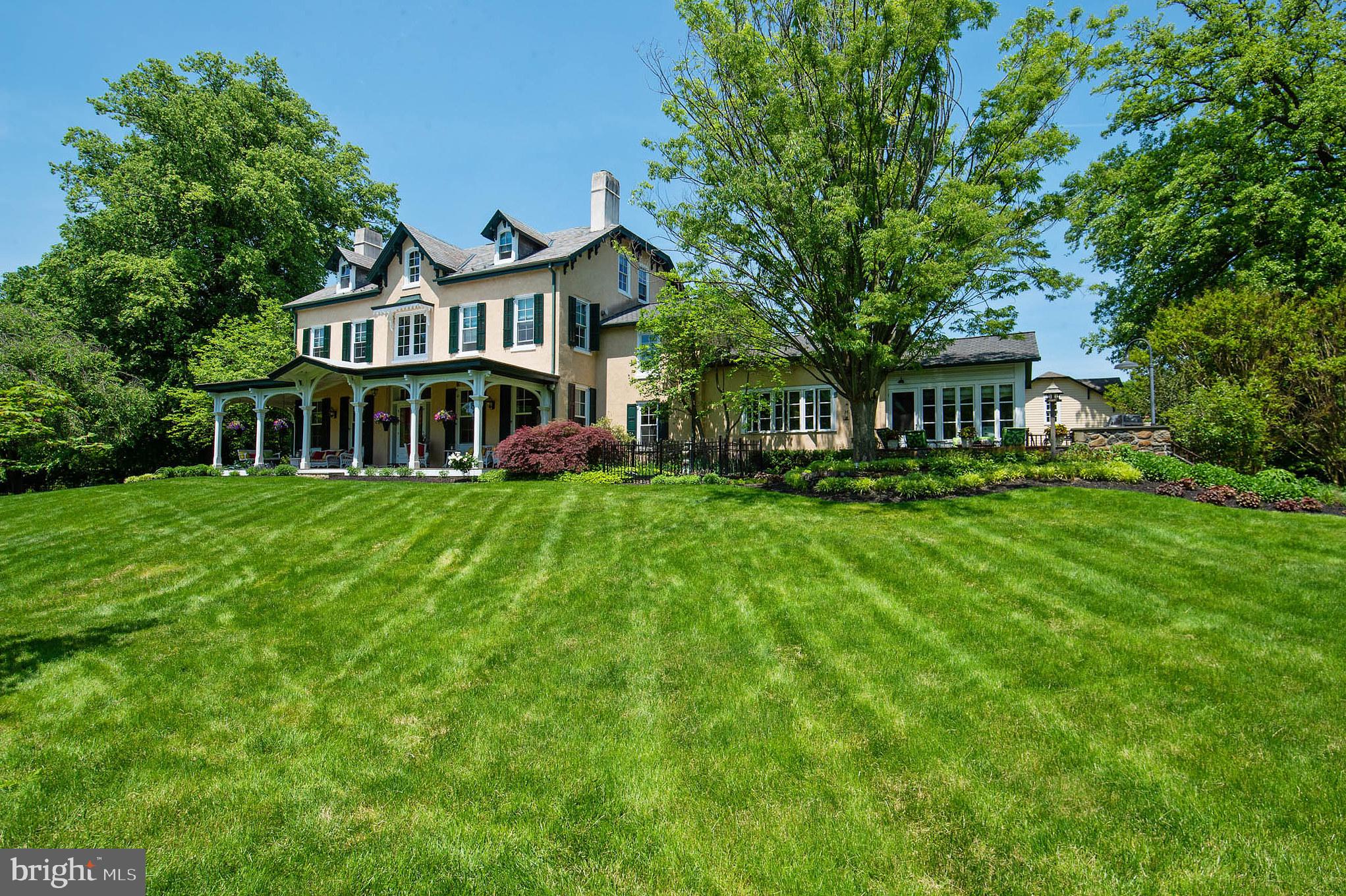 521 LEOPARD ROAD
