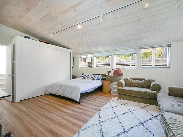 424 Jasmine St.