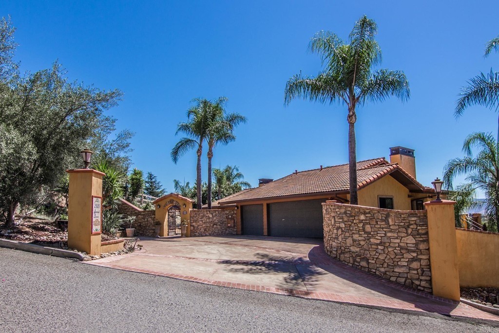 2920  Summit Dr.