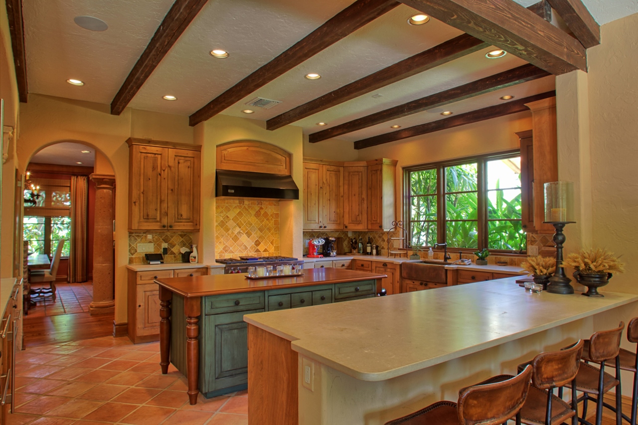 2916 Winding Oak Lane