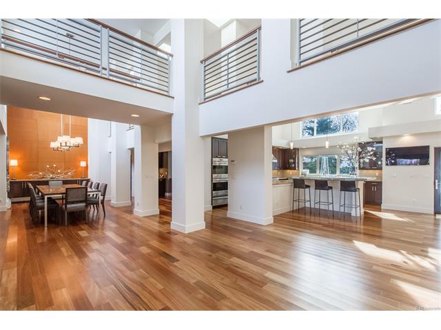 360 W Oakwood Ln