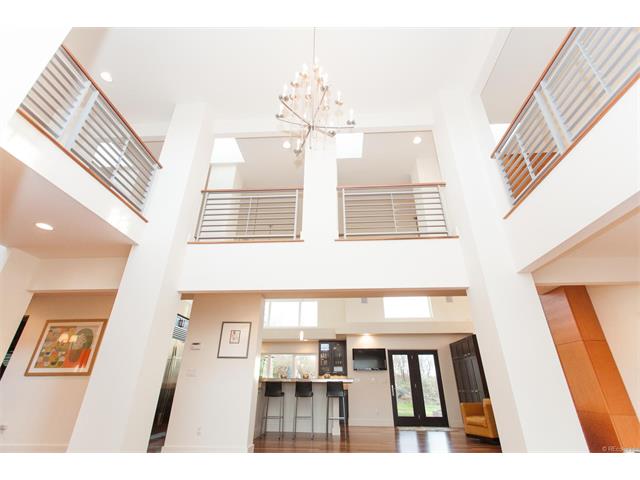 360 W Oakwood Ln