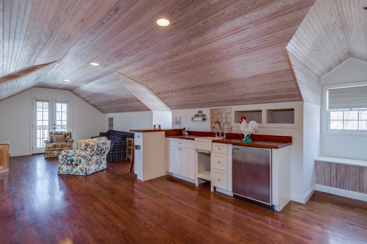 4 Huntleigh Downs