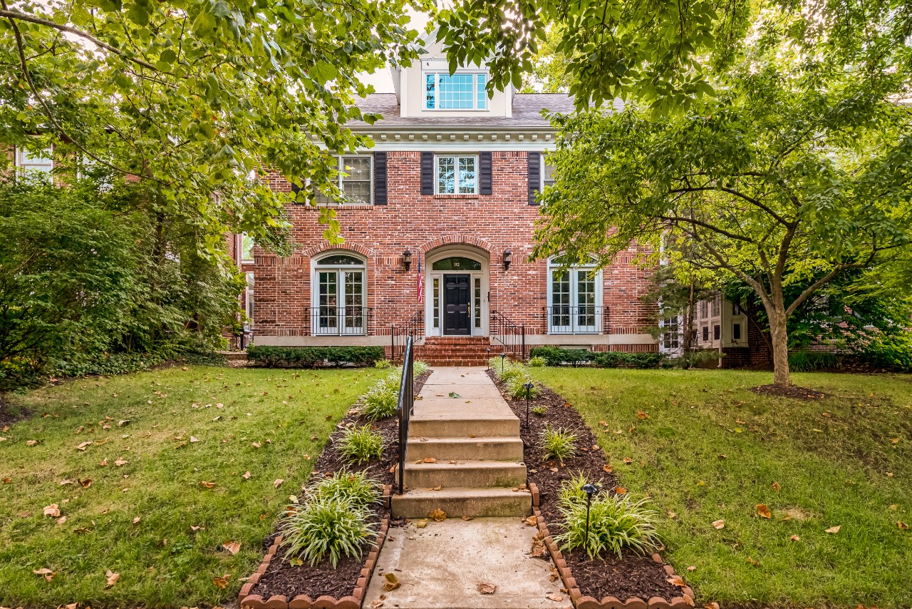 92 Aberdeen Pl