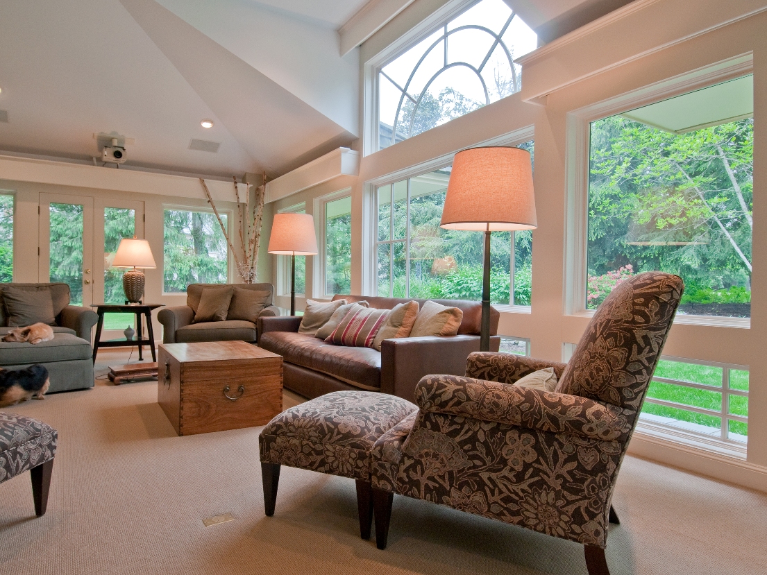 7 E Brentmoor Park