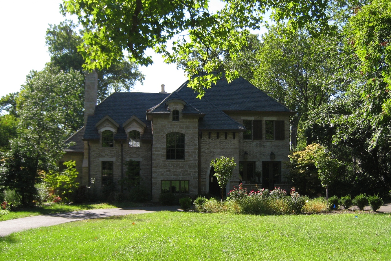 511 W Polo Drive