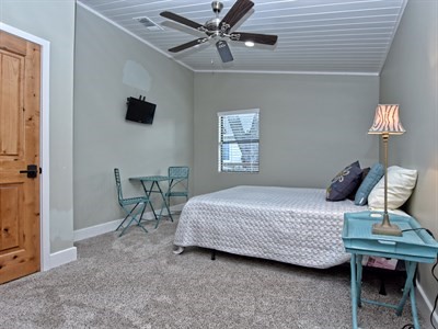 1720 Bluebonnet