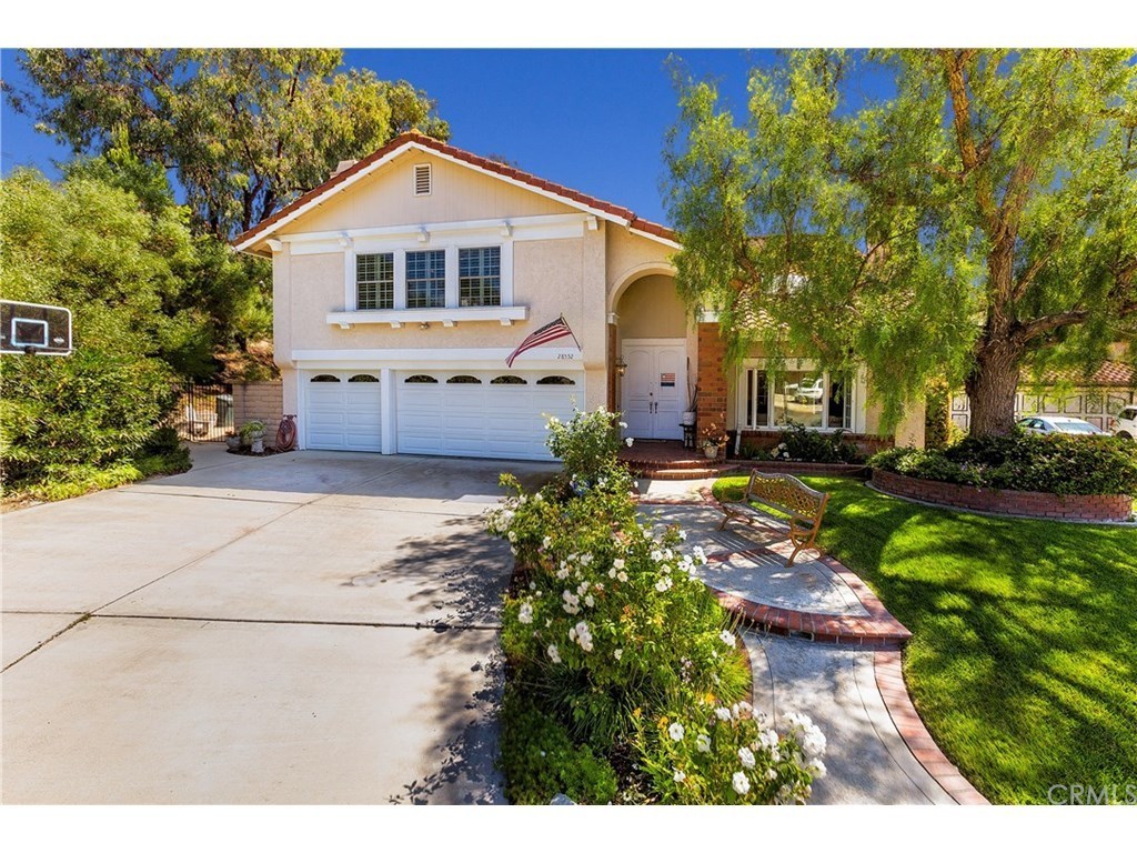 28552 Shrike Dr