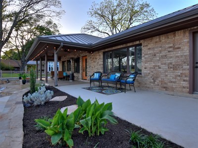 1720 Bluebonnet