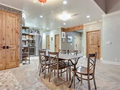1720 Bluebonnet
