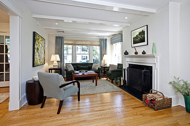 105 Larchwood Drive