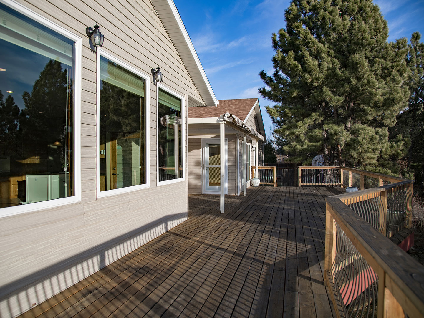 1100 Ginger Avenue