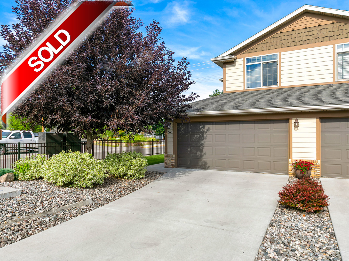 563 KILLARNEY STREET