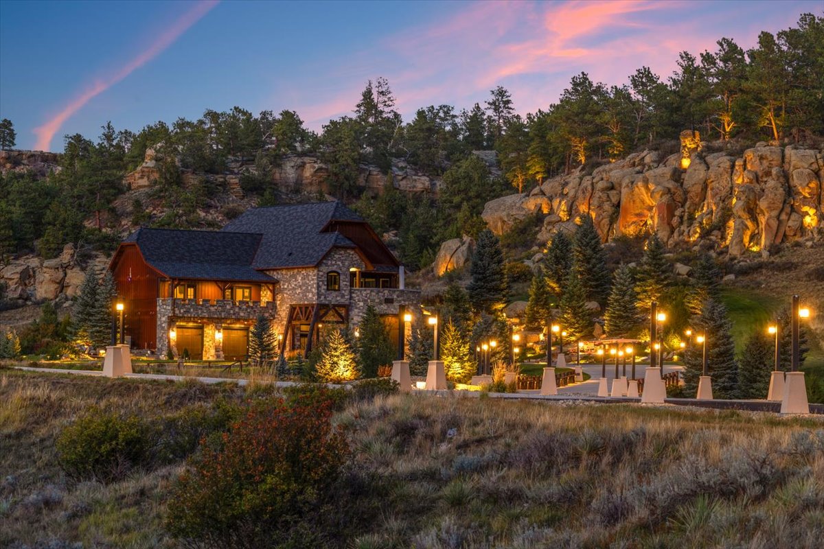 5635 Canyonwoods Dr.